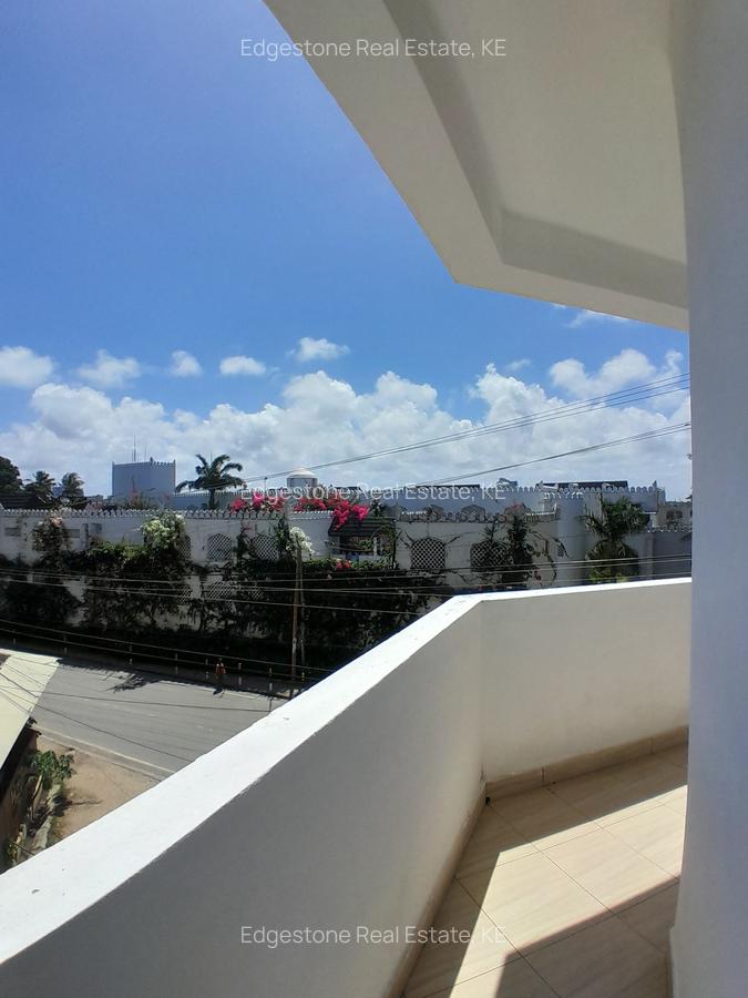 Furnished 2 Bed Apartment with En Suite at Tamarind Nyali - 16