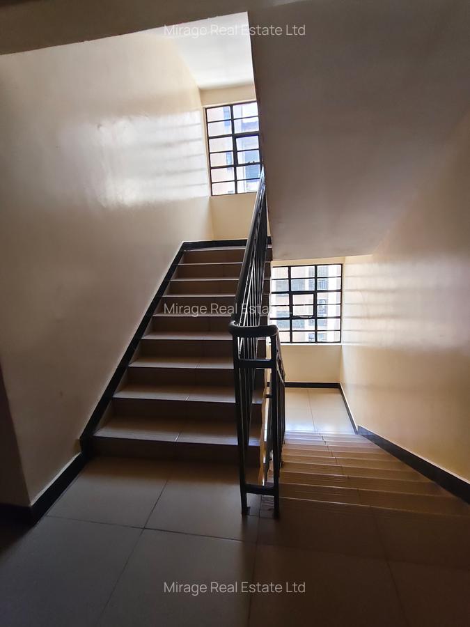 3 Bed Apartment with En Suite in Lavington - 10