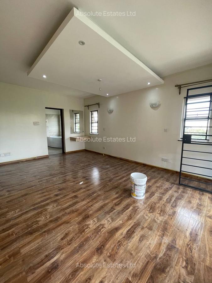 2 Bed Apartment with Swimming Pool in Kilimani - 4