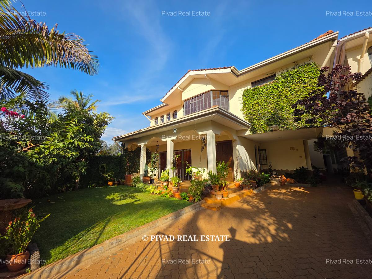 4 Bed Townhouse with Garden in Westlands Area - 1