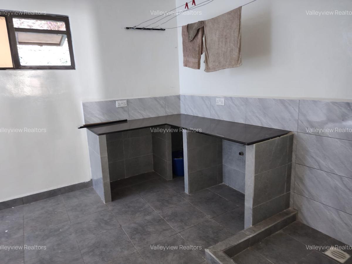 3 Bed Townhouse with En Suite at Riverside - 11