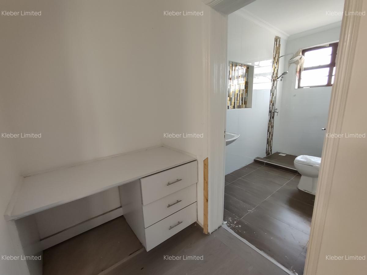 4 Bed Townhouse with En Suite in Kikuyu Town - 8