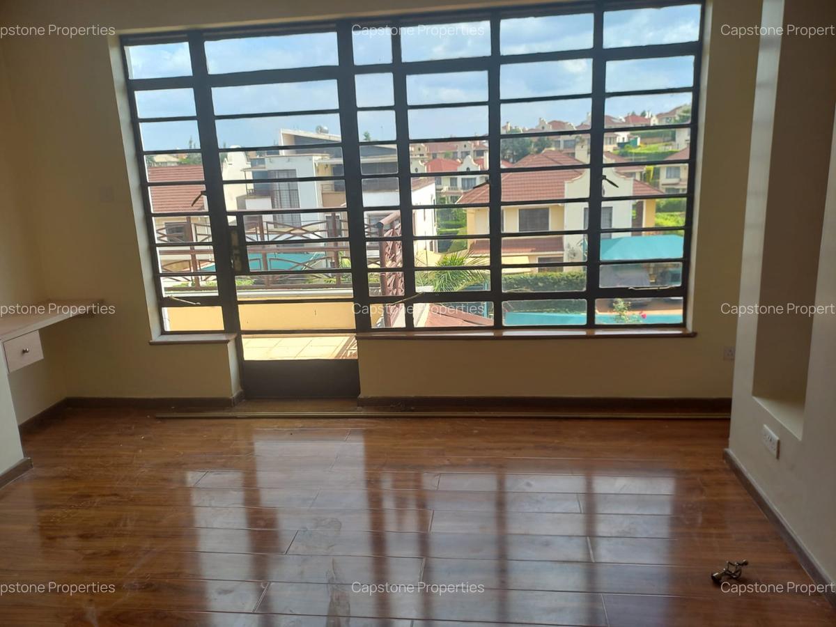 4 Bed Townhouse with En Suite at Runda - 16