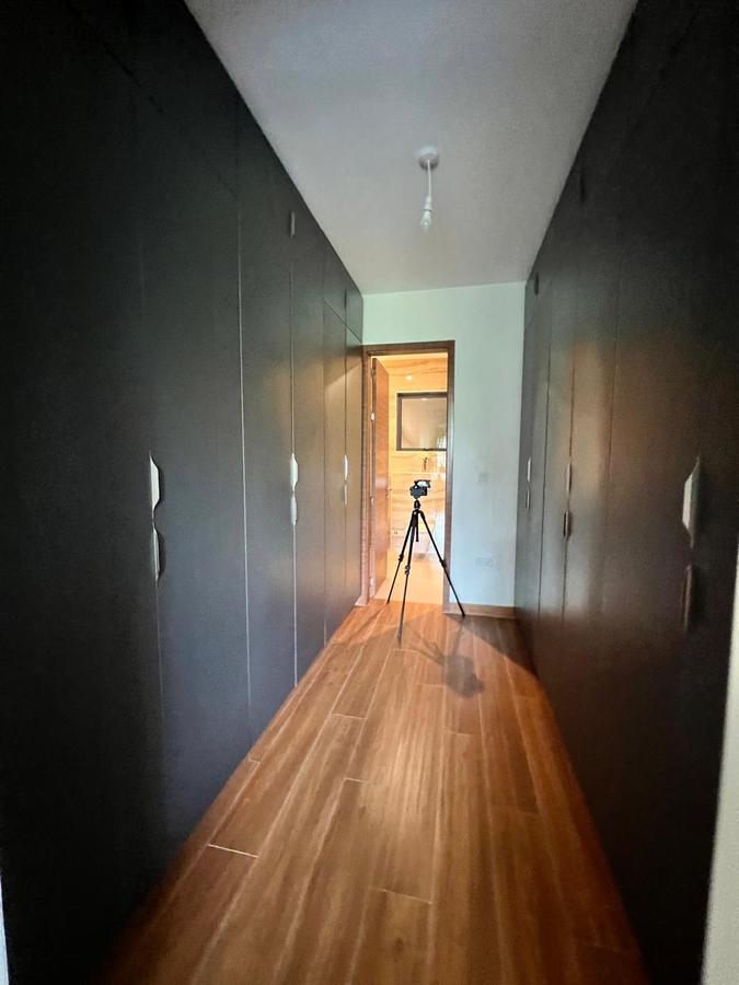 3 Bed Apartment with Swimming Pool in Riverside - 2