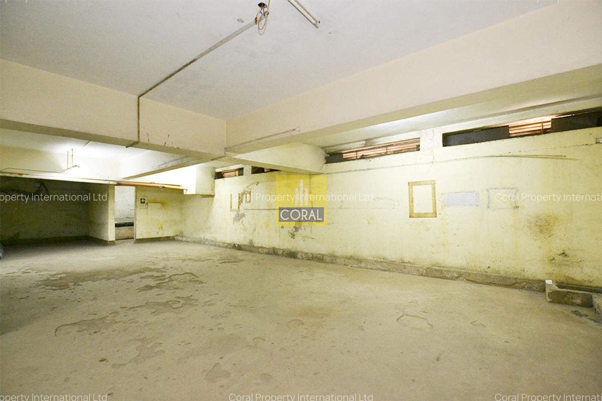 Office in Industrial Area - 7