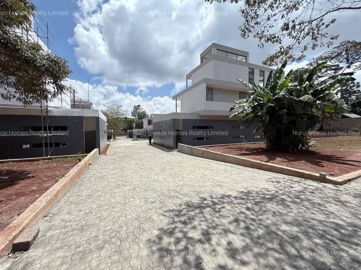 5 Bed Townhouse with En Suite in Karen - 8