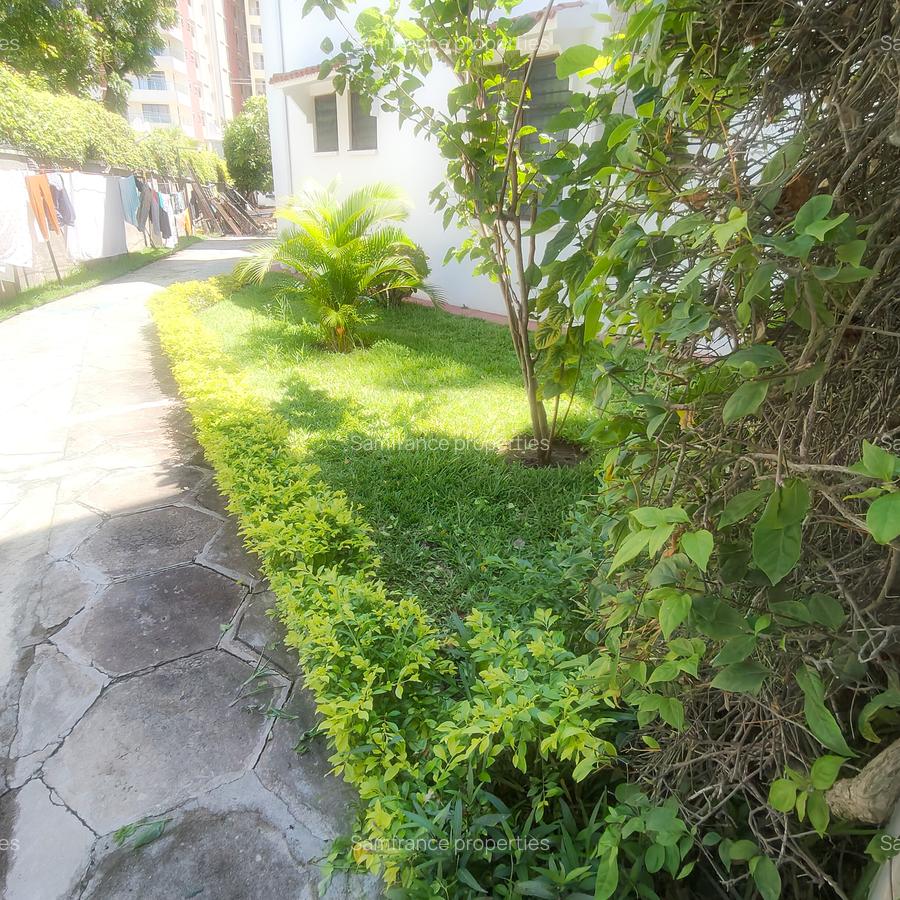1 Bed Apartment with En Suite at Baobab Road - 8