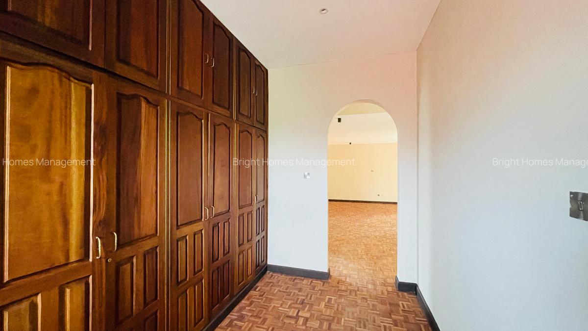 5 Bed House with En Suite in Thigiri - 16