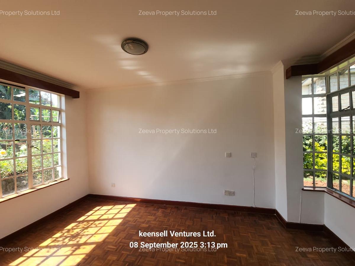 4 Bed Townhouse with En Suite in Nyari - 12