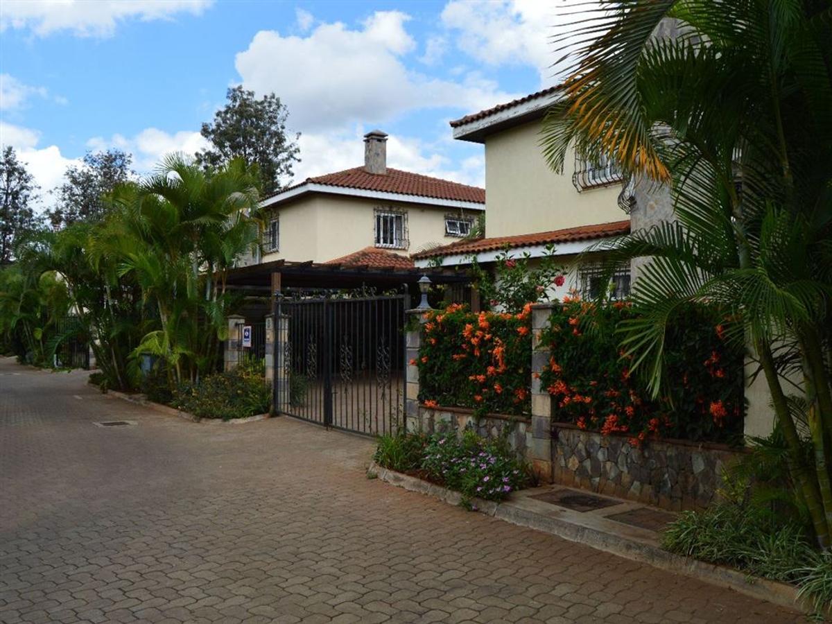 4 Bed Townhouse at Dennis Pritt/State House Road - 2