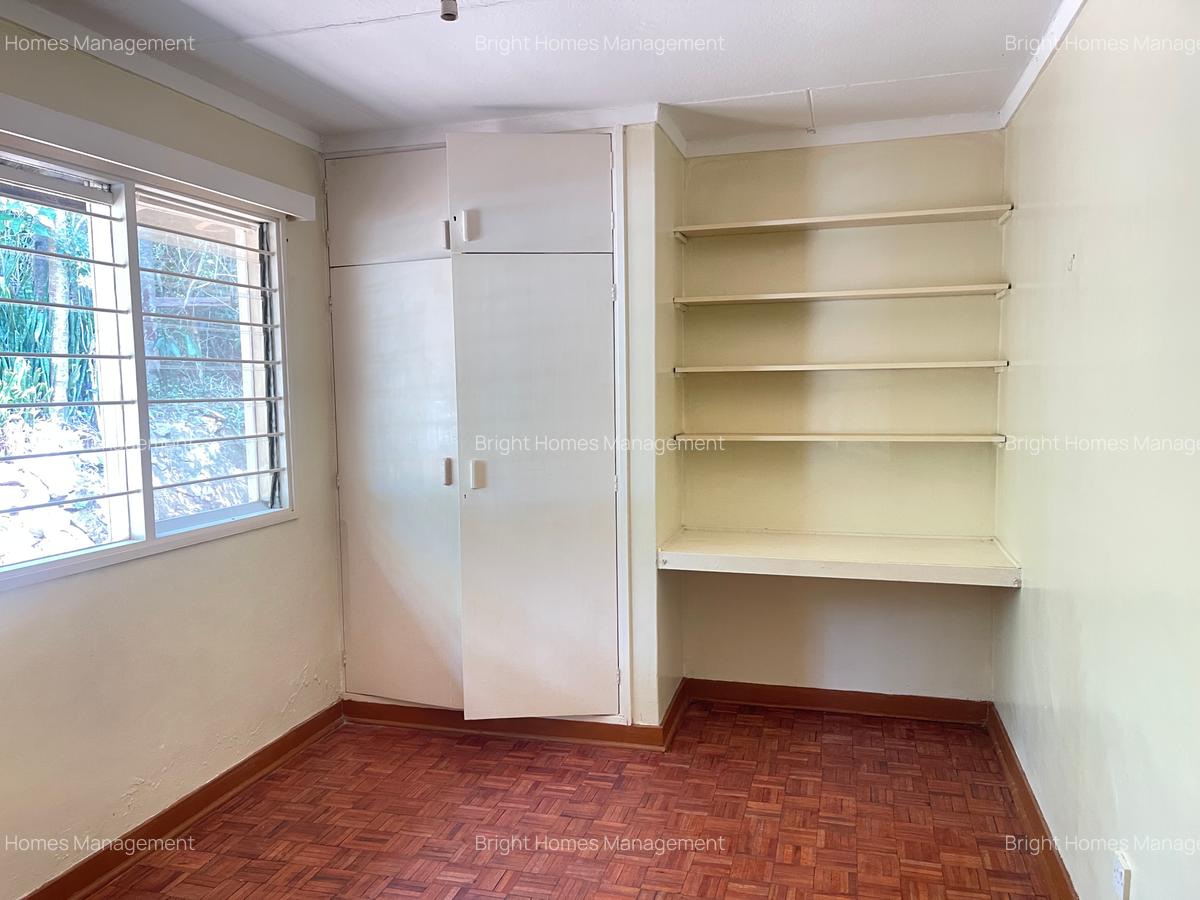 4 Bed House with En Suite in Loresho - 11