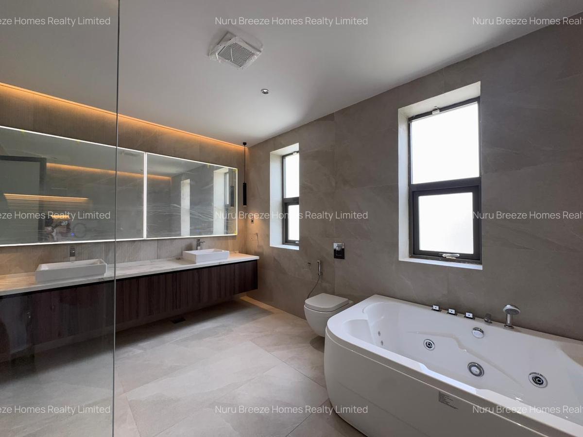 5 Bed Townhouse with En Suite in Karen - 5