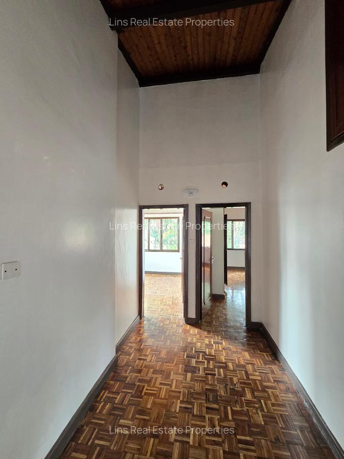 4 Bed Townhouse with En Suite in Lavington - 19