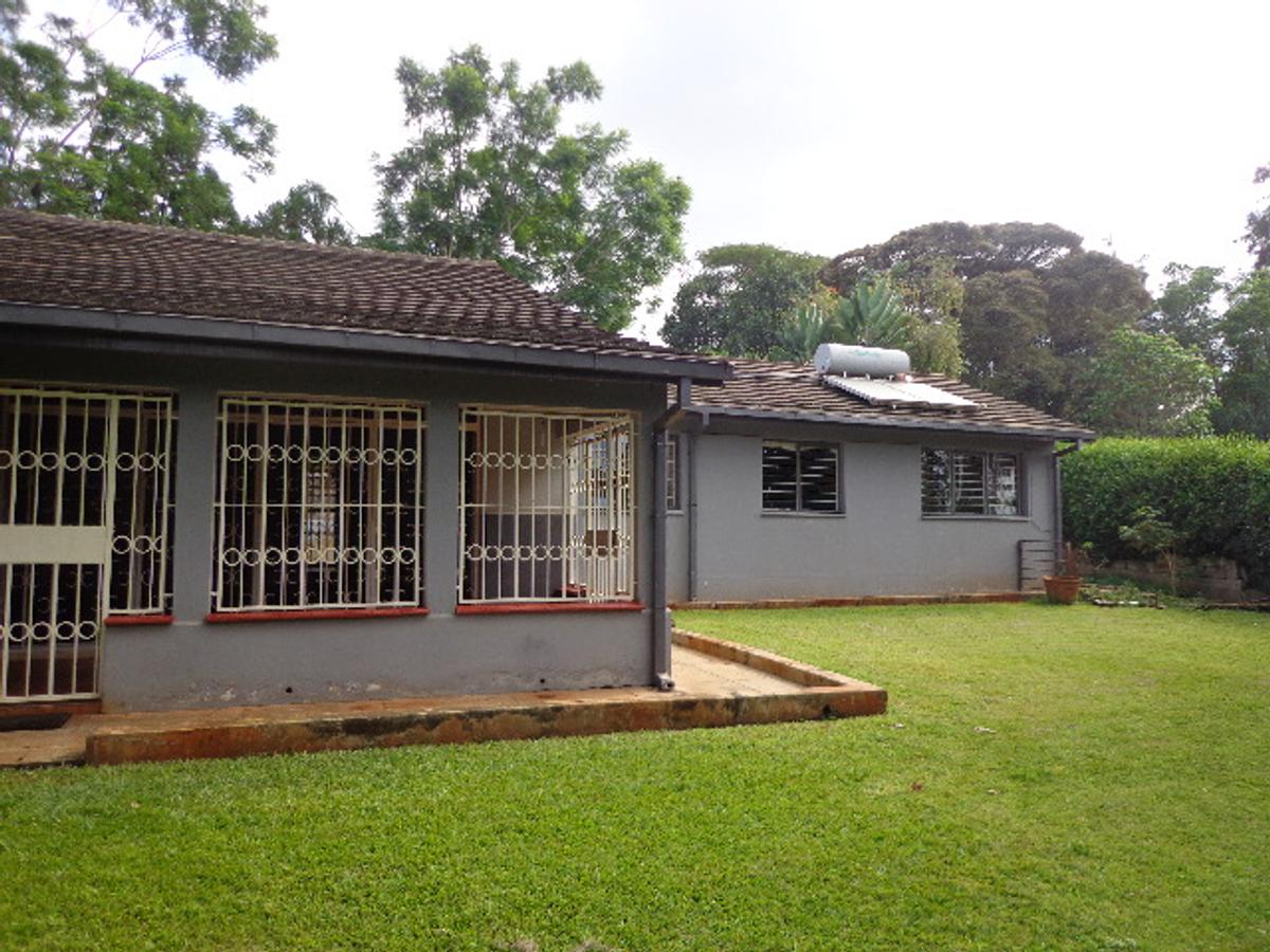 4 Bed House with En Suite in Loresho - 4