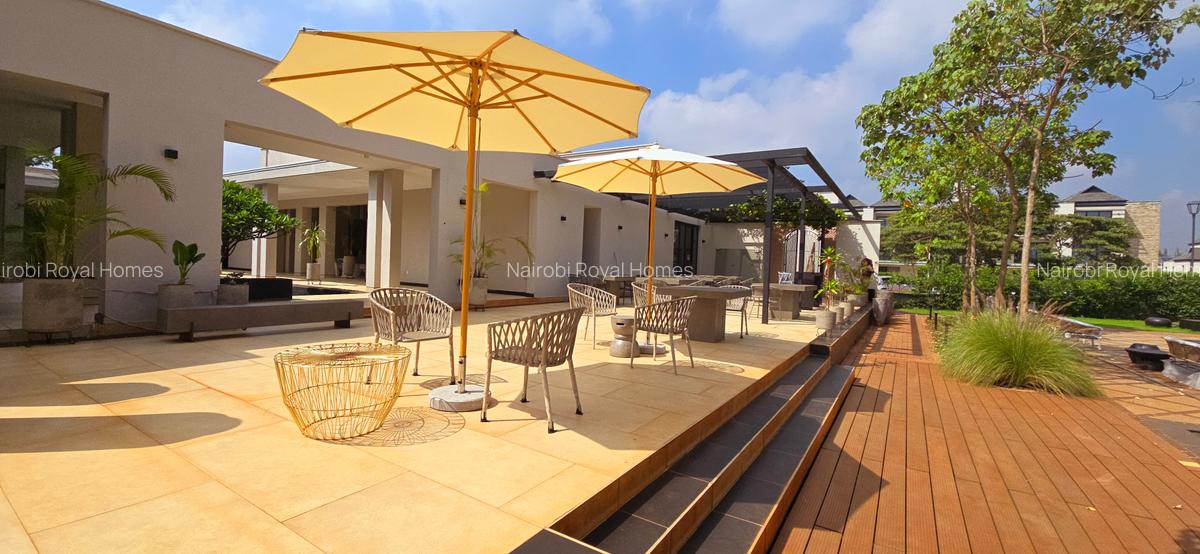 4 Bed House with En Suite at Palm Valley - 5