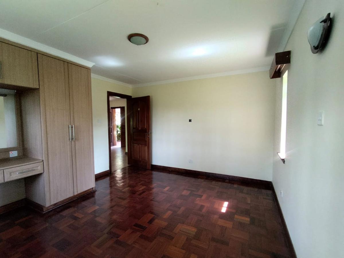 5 Bed Townhouse with En Suite in Runda - 4