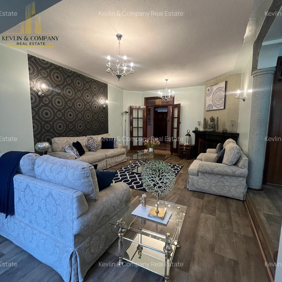 4 Bed Villa with En Suite at Riverside Drive - 8