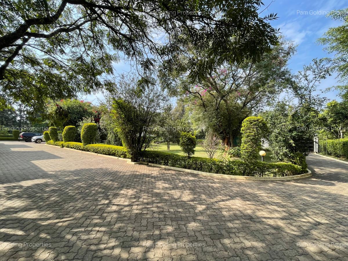 2 Bed Apartment with En Suite in Karen - 4