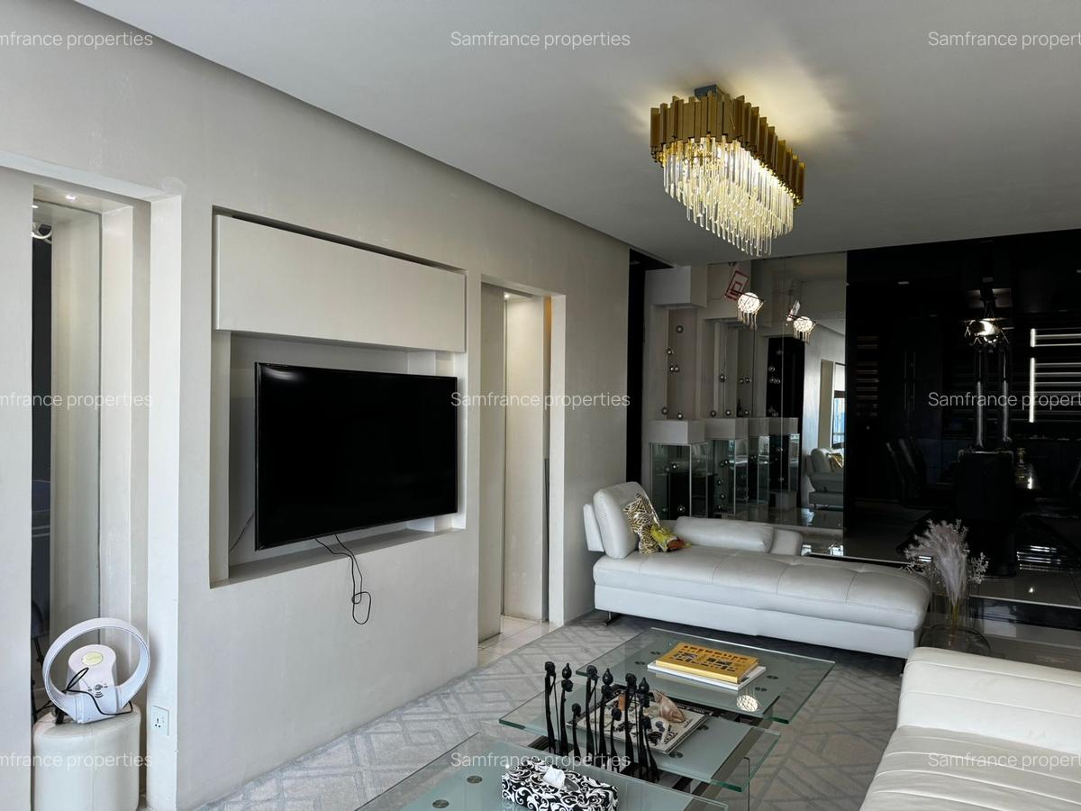 Serviced 3 Bed Apartment with En Suite at Moi Avanue - 2