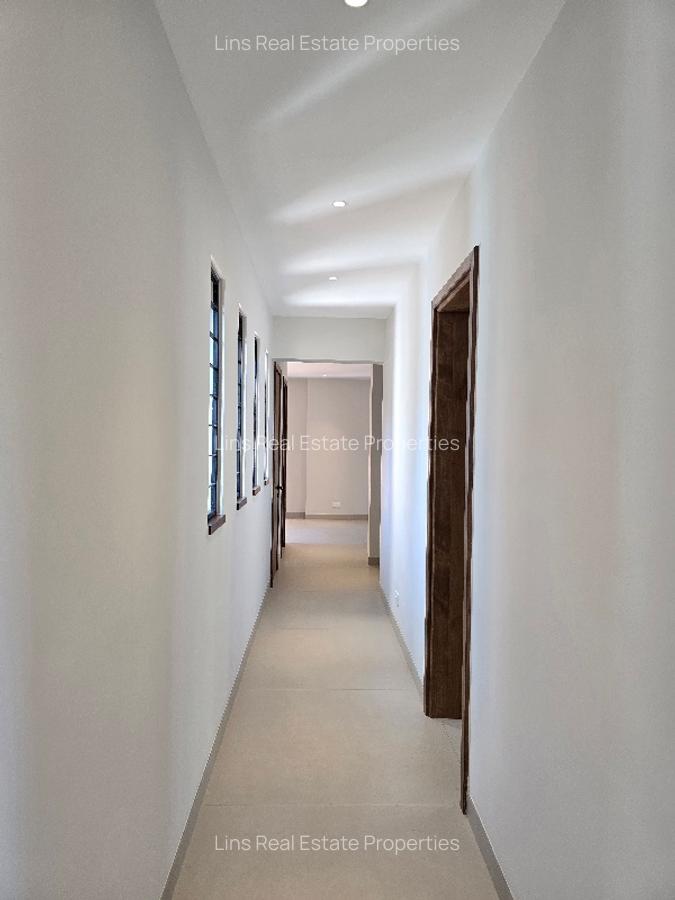 4 Bed Townhouse with En Suite in Loresho - 16