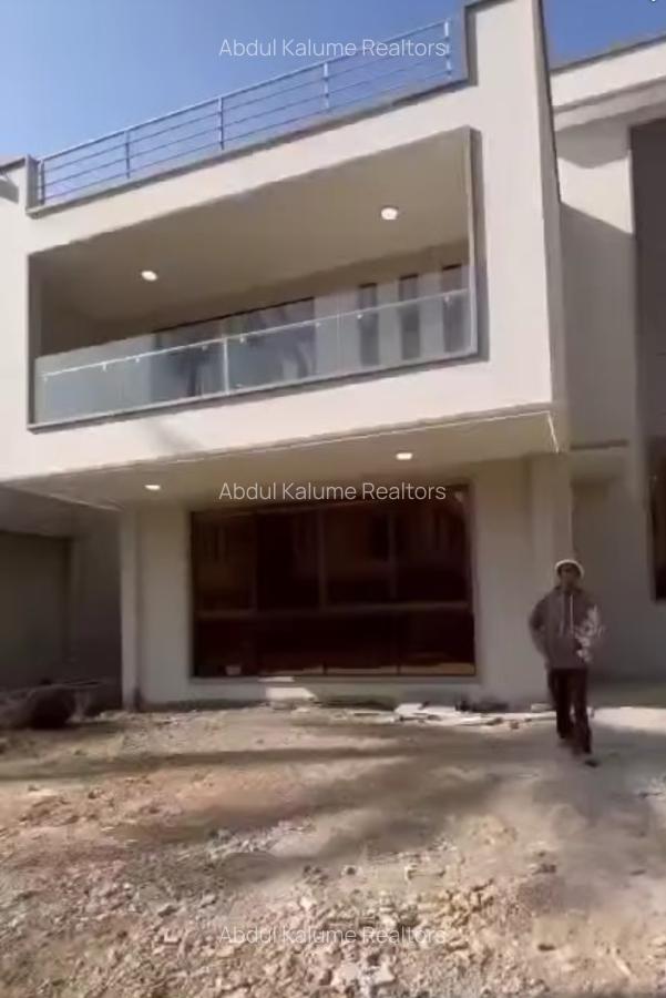 4 Bed Villa with En Suite at Mtwapa - 9