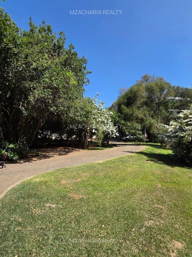 4.45 ac Land at Karen Hardy - 4