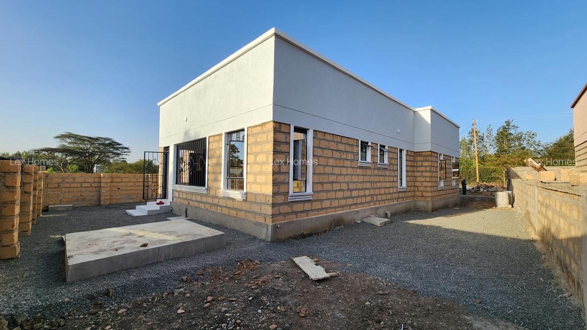 4 Bed House with En Suite at Rimpa Road - 16