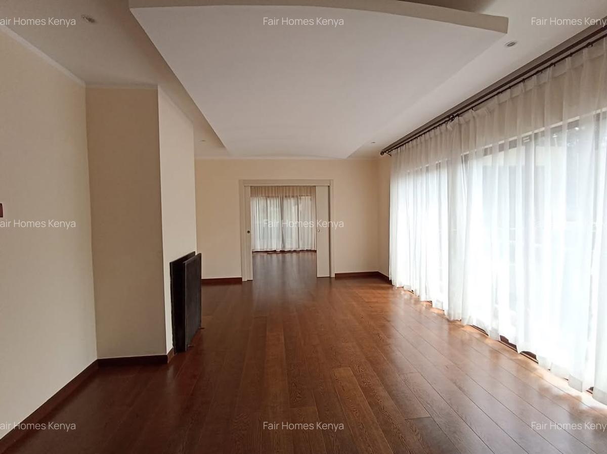 5 Bed Townhouse with En Suite at Convent Drive - 6