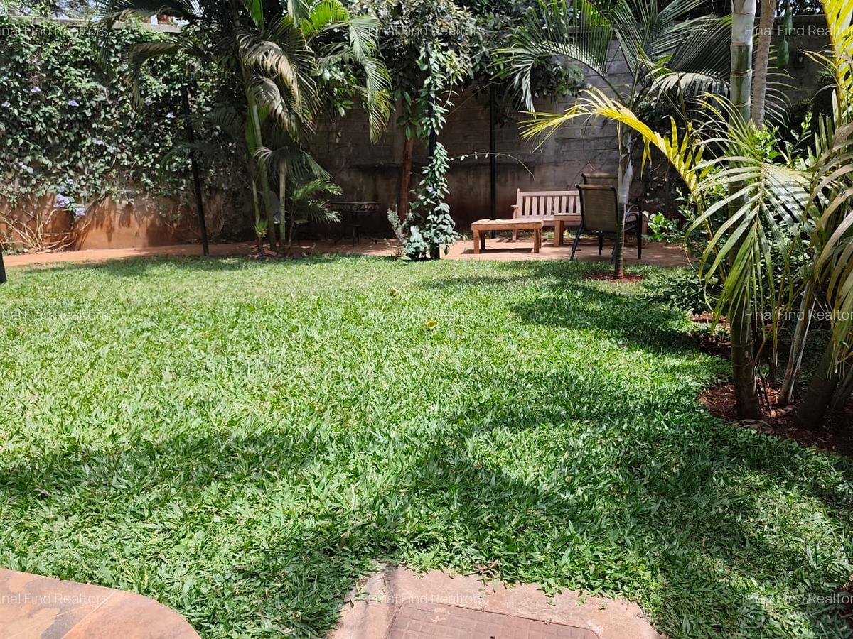 2 Bed House with Garden in Nyari - 9