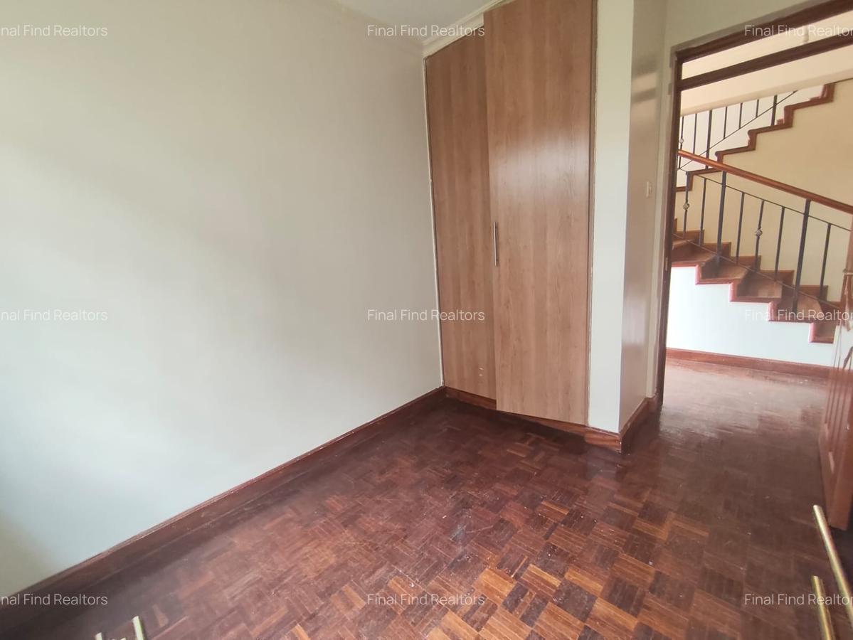 4 Bed Townhouse with En Suite in Gigiri - 15