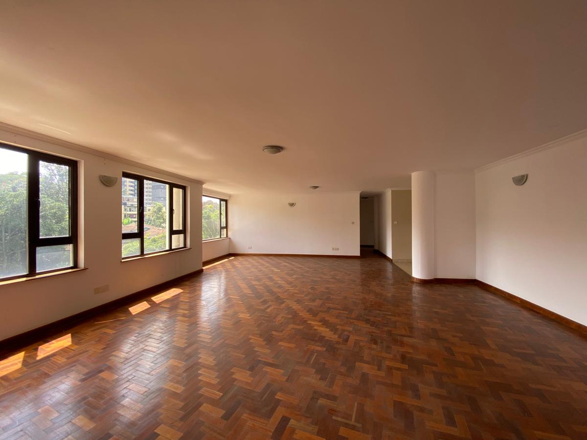 3 Bed Apartment with En Suite in Westlands Area - 5