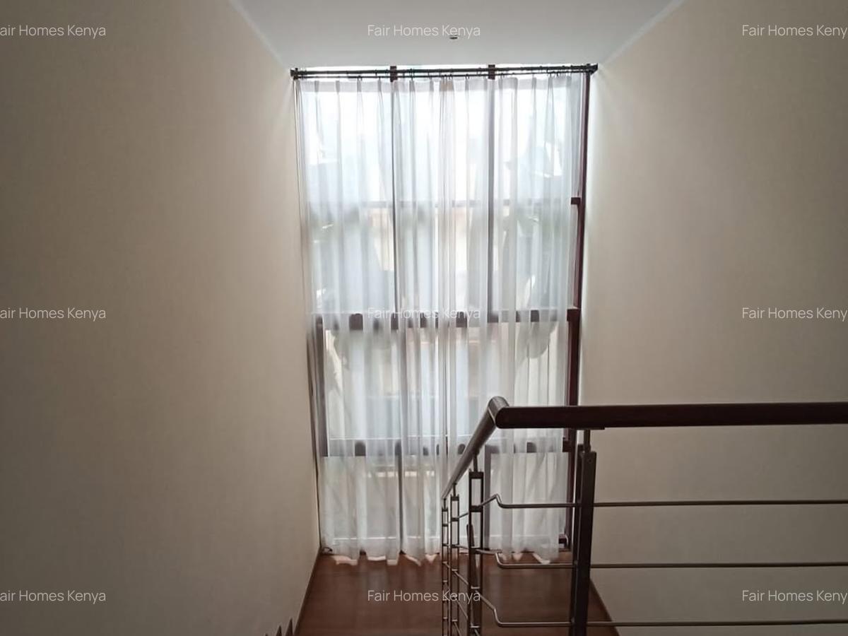 5 Bed Townhouse with En Suite at Convent Drive - 6