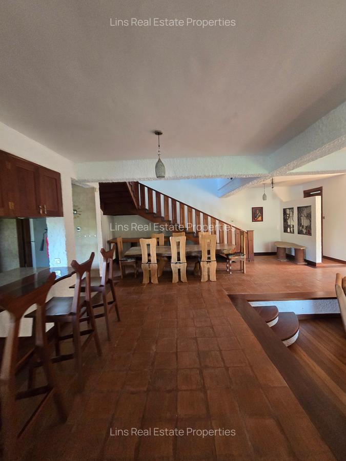 3 Bed Townhouse with En Suite in Spring Valley - 19