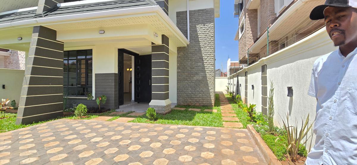 4 Bed Townhouse with En Suite at Northern Bypass - 16