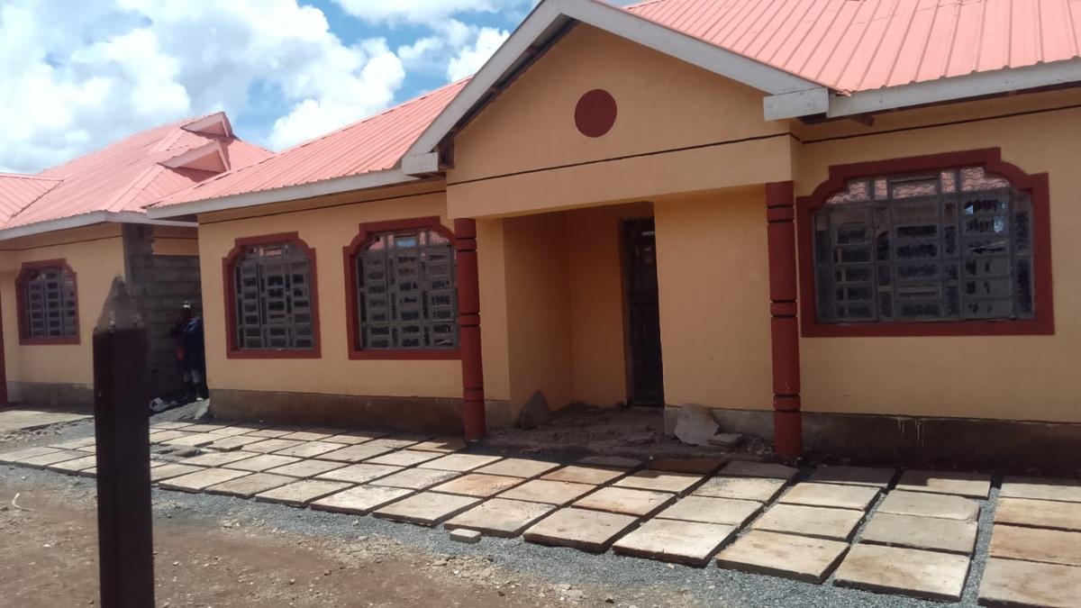 5 Bed House with En Suite in Kenyatta Road - 5