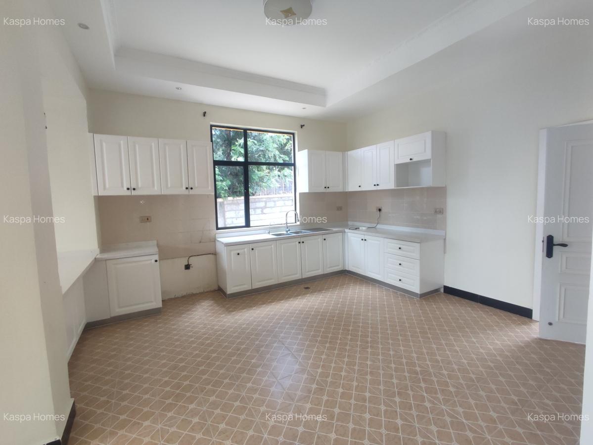 5 Bed House with En Suite in Karen - 3