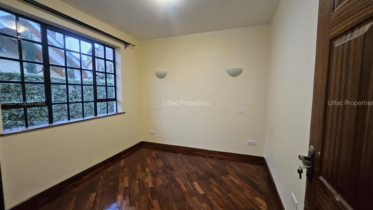 4 Bed Townhouse with En Suite in Kiambu Road - 18