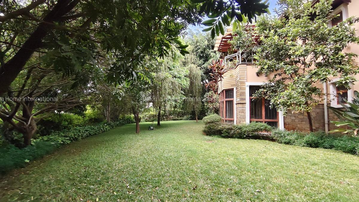 5 Bed Townhouse with En Suite in Runda - 18