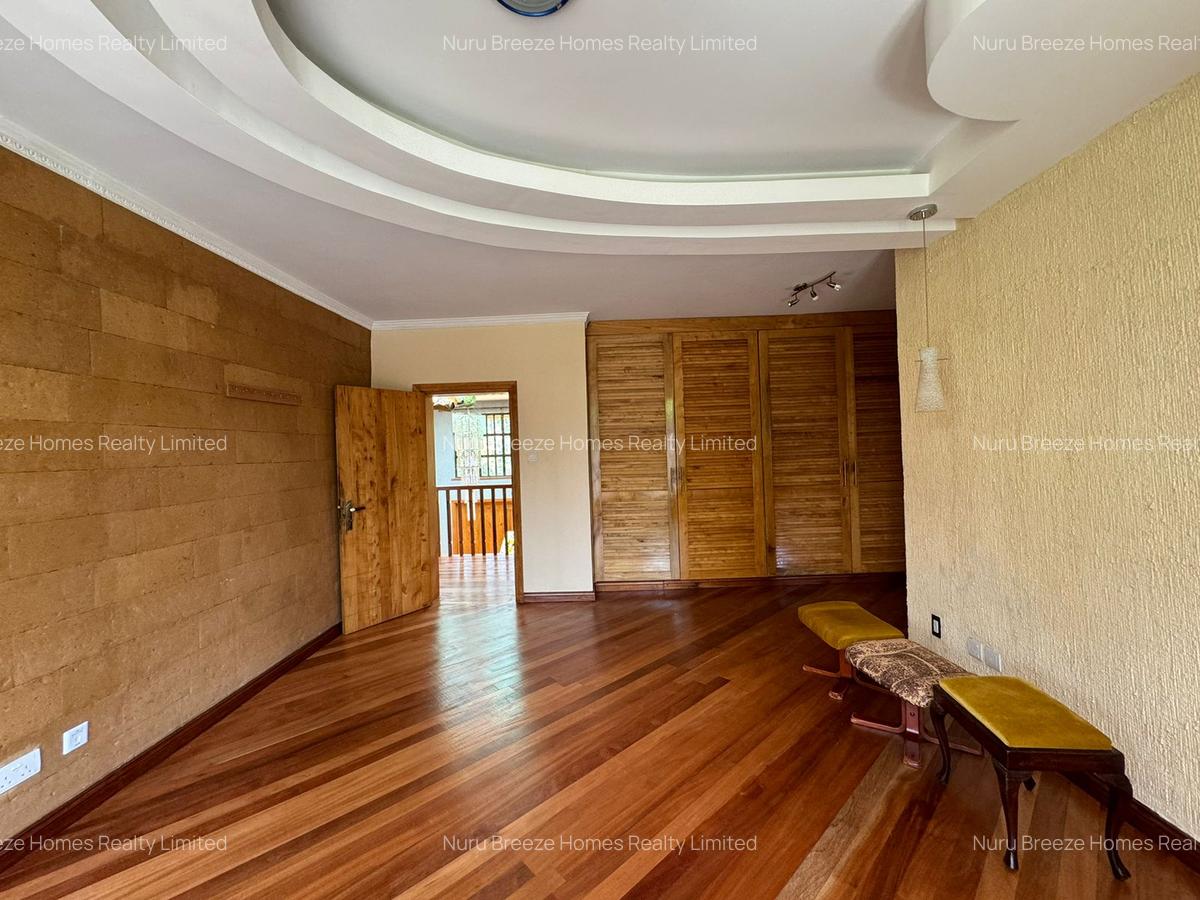 5 Bed House with En Suite in Nyari - 15