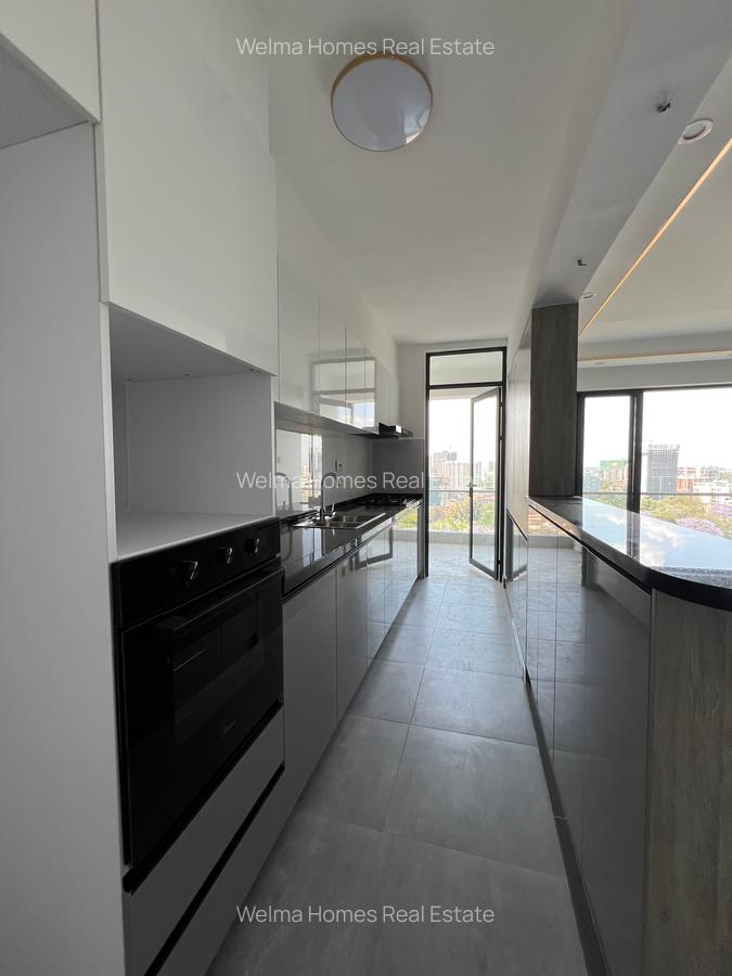 3 Bed Apartment with En Suite in Kilimani - 4