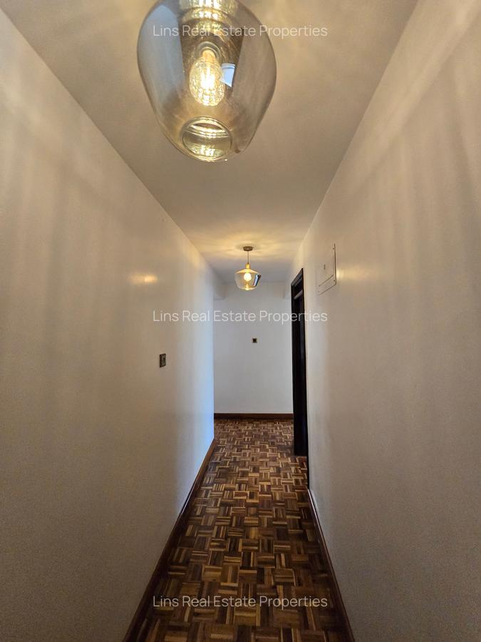 5 Bed Townhouse with En Suite in Lavington - 13