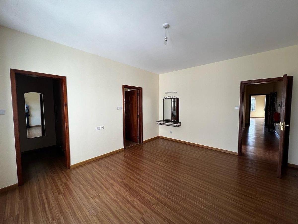 3 Bed Apartment with En Suite in Kileleshwa - 4