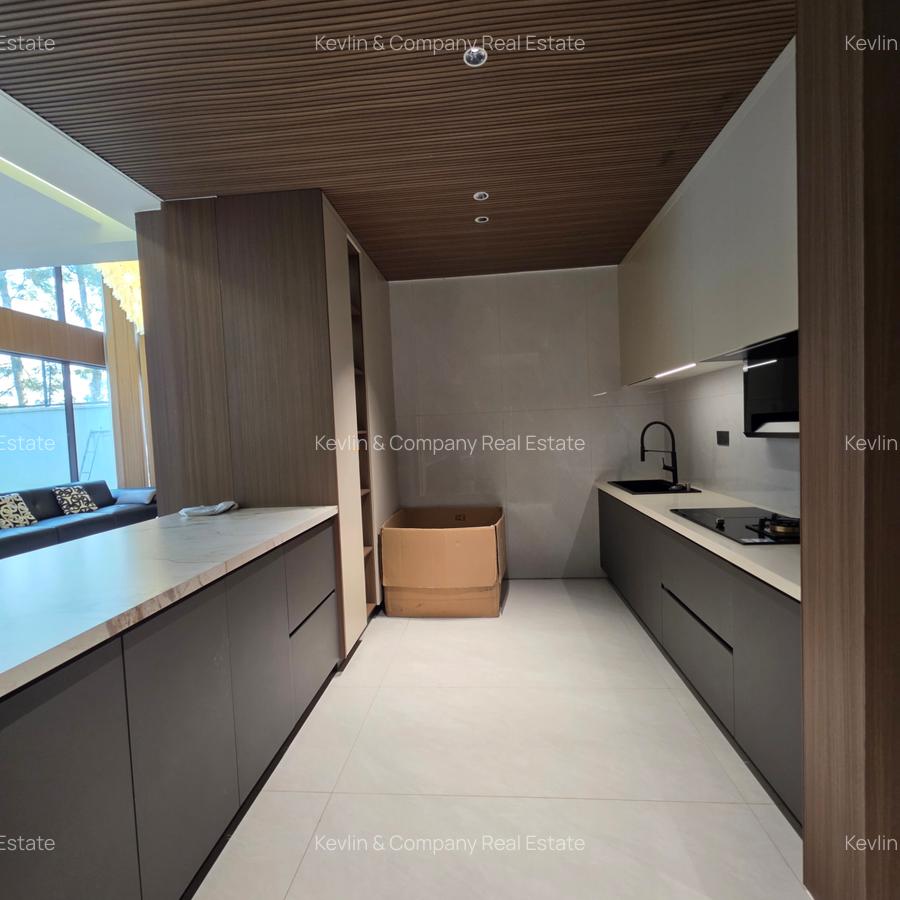 5 Bed Villa with En Suite in Lavington - 5