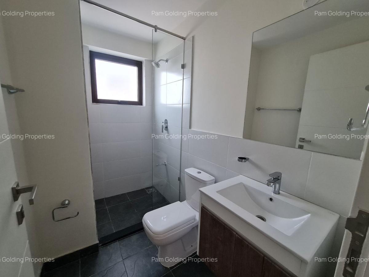 2 Bed Apartment with En Suite in Thika Road - 4