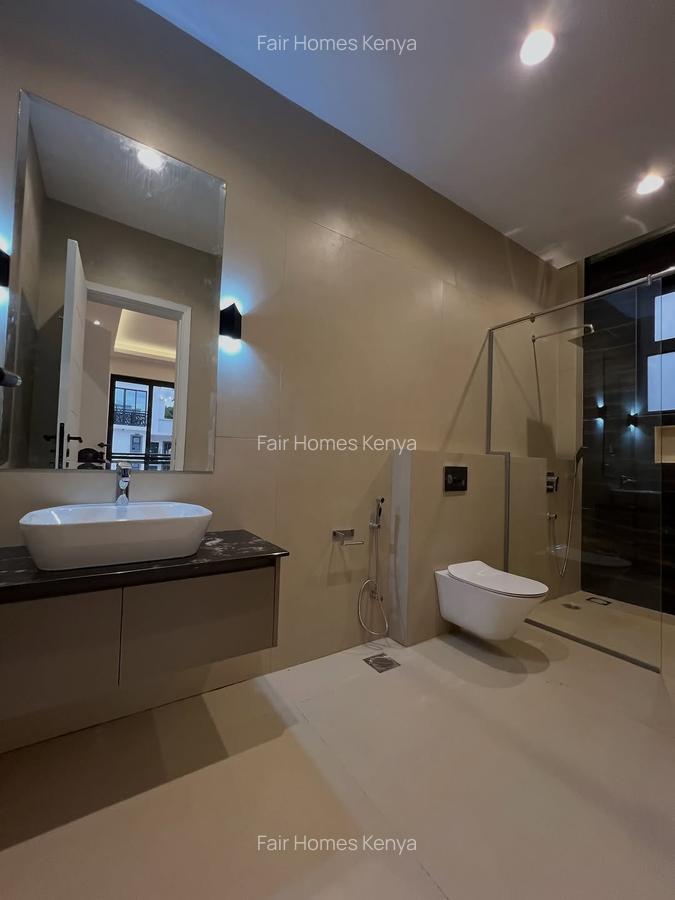 5 Bed Townhouse with En Suite at Mbabane Road - 3