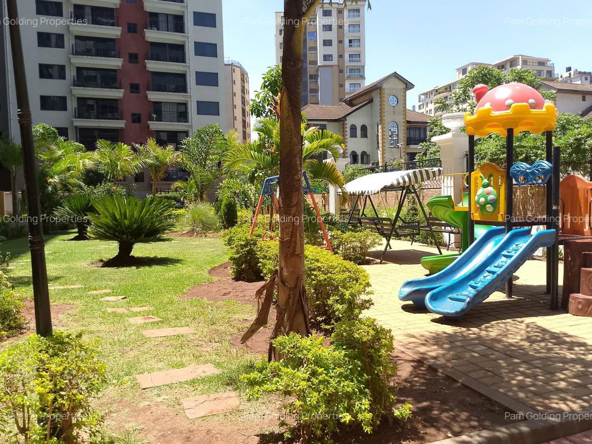 3 Bed Apartment with En Suite in Kilimani - 16