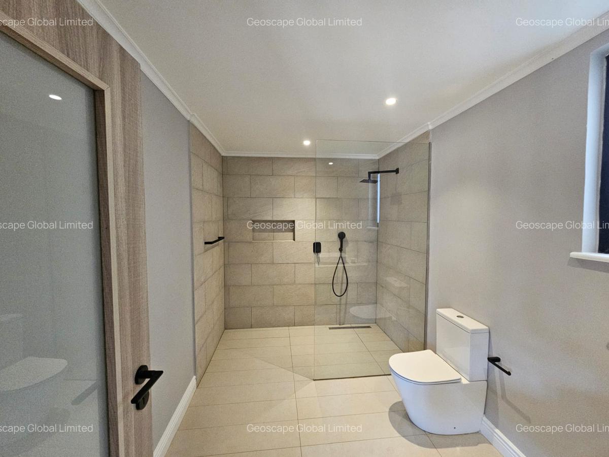 4 Bed Townhouse with En Suite in Runda - 10