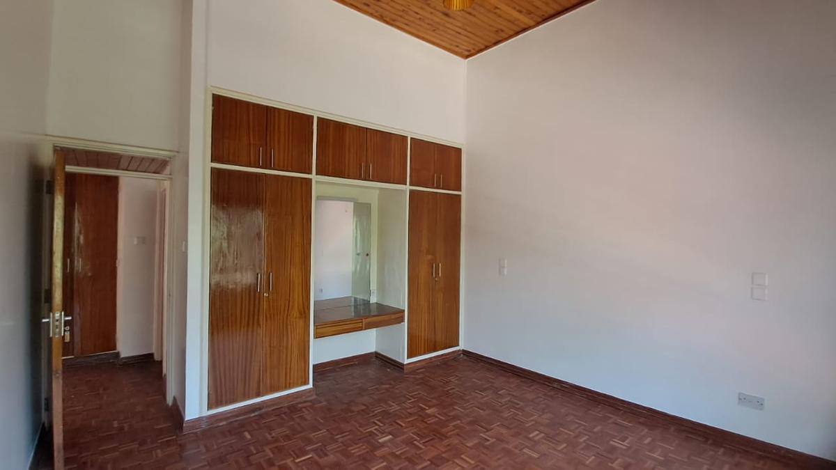 5 Bed House with En Suite in Gigiri - 11