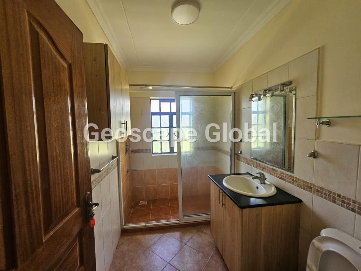 5 Bed House with En Suite in Karen - 7