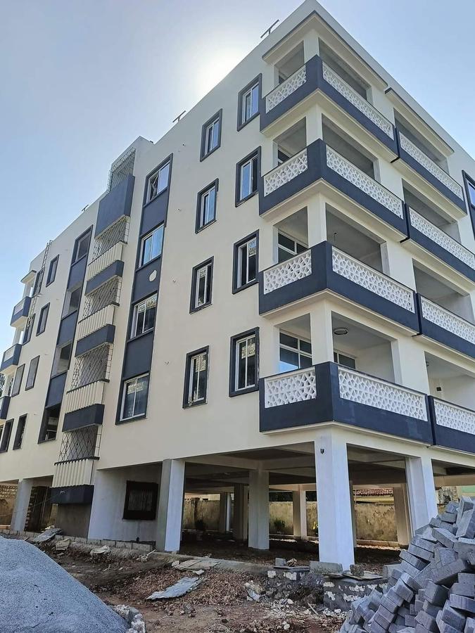 3 Bed Apartment with En Suite at Lakers Road Nyali - 1